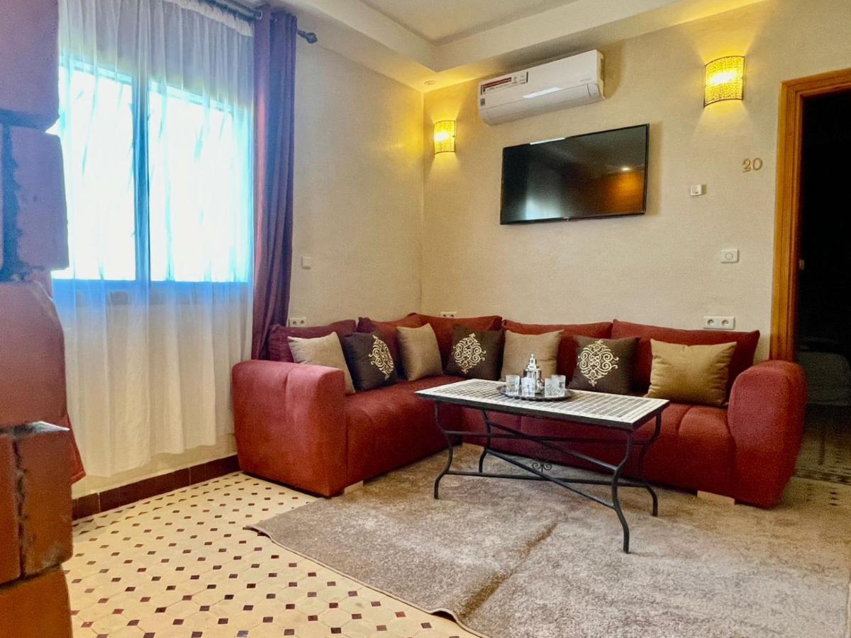 Hotel Apartments Lexpert " Riad The Family" 메르주가 외부 사진