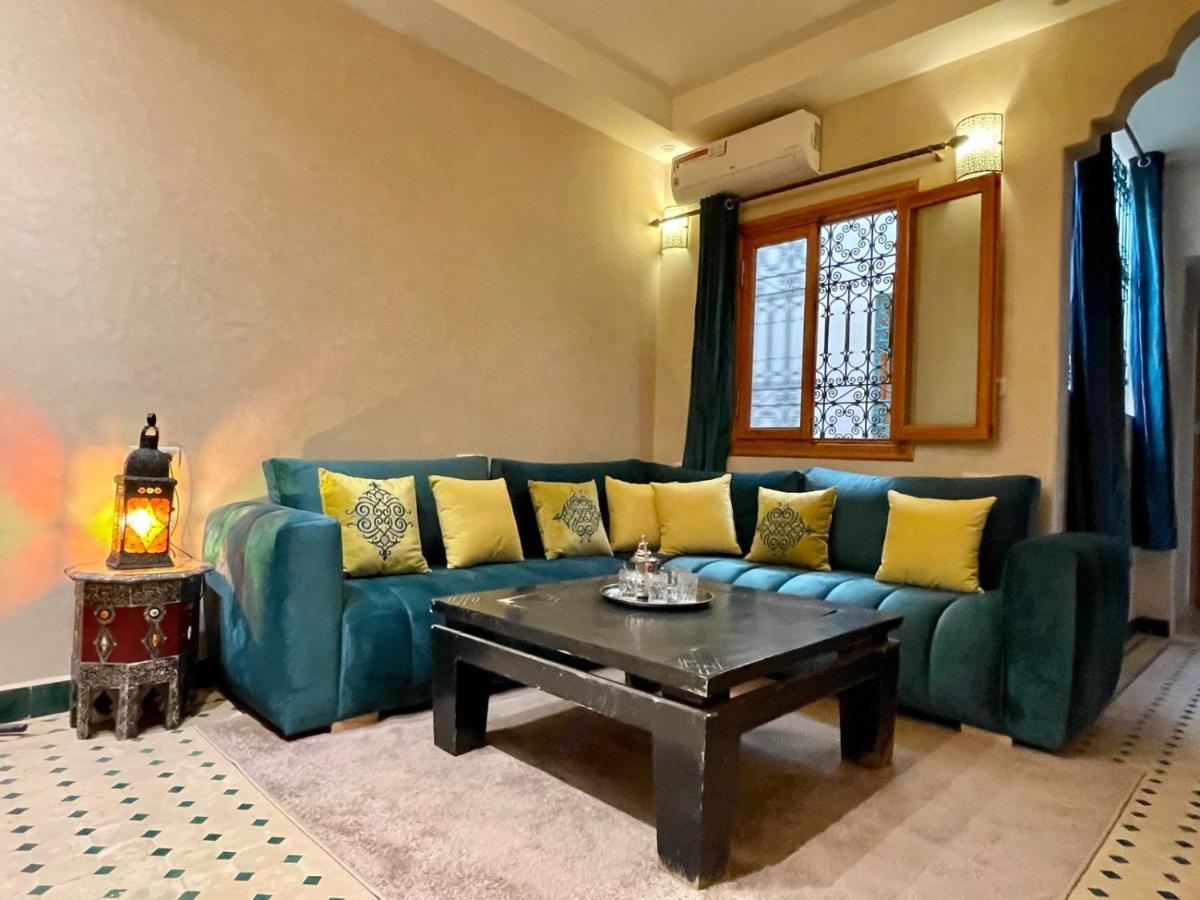 Hotel Apartments Lexpert " Riad The Family" 메르주가 외부 사진
